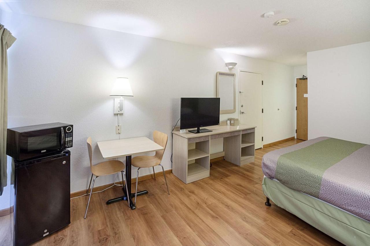 Motel 6-Binghamton, Ny ภายนอก รูปภาพ